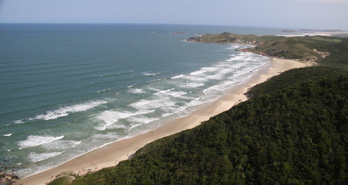 Praia do Manélome