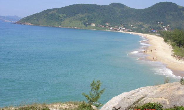 Praia da Gamboa