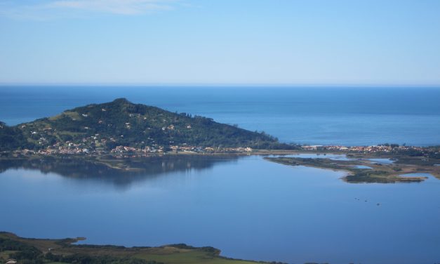 Trilha da Pedra Branca